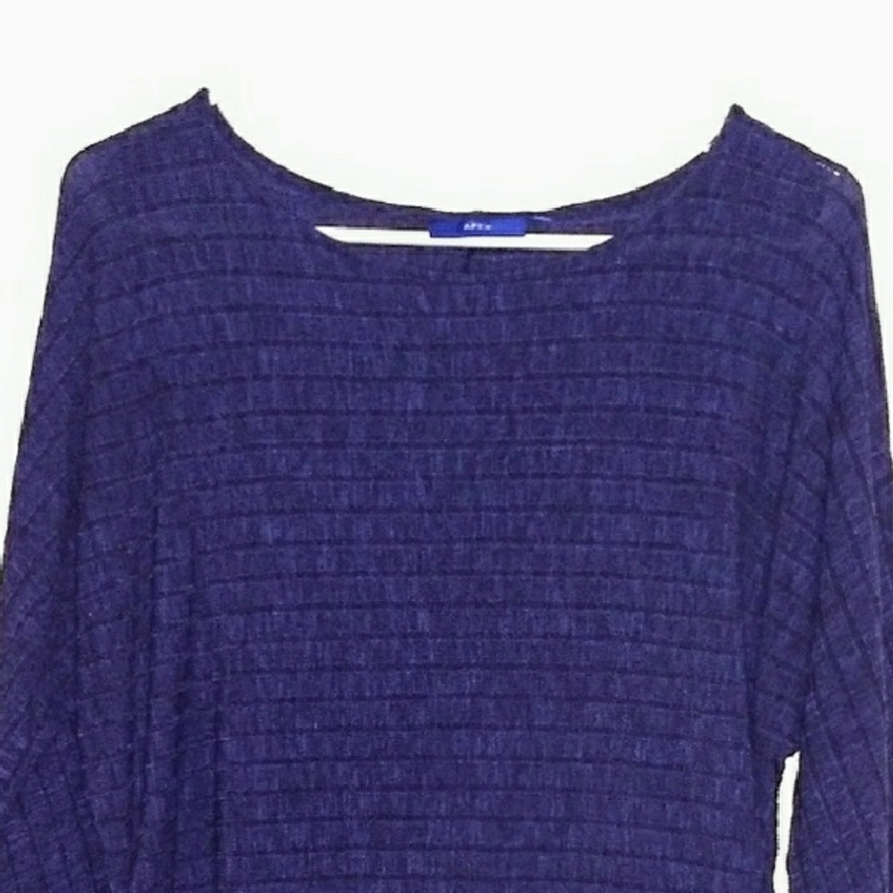 💜 EUC Purple Apt. 9 top